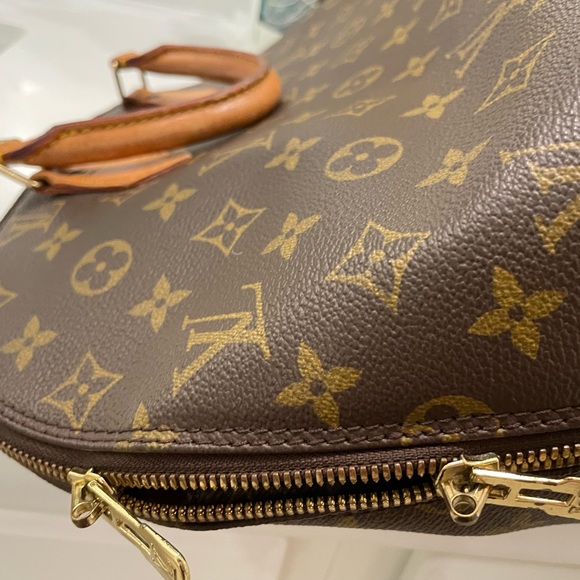 SOLD - Louis Vuitton Alma Bb Authentic - Picture 8 of 15